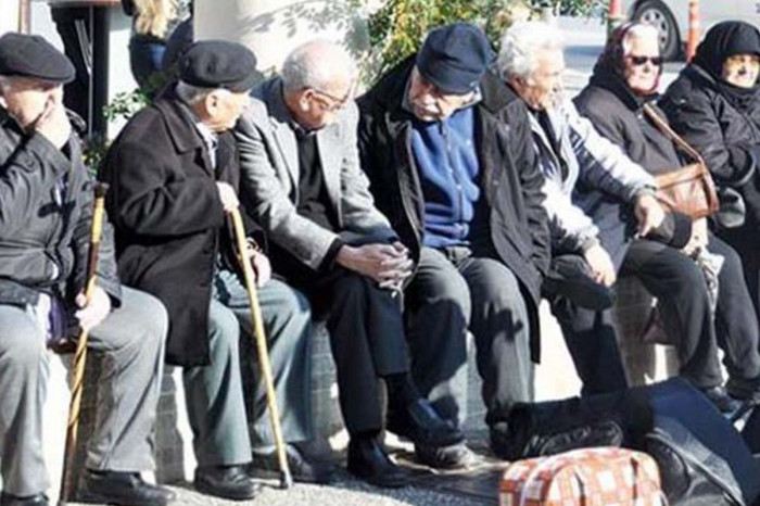 Azərbaycanda əhali sürətlə qocalır, uşaqlar artmır - XƏBƏRDARLIQ 