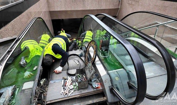Bakıda piyada keçidlərindəki eskalatorlar yenilənir  