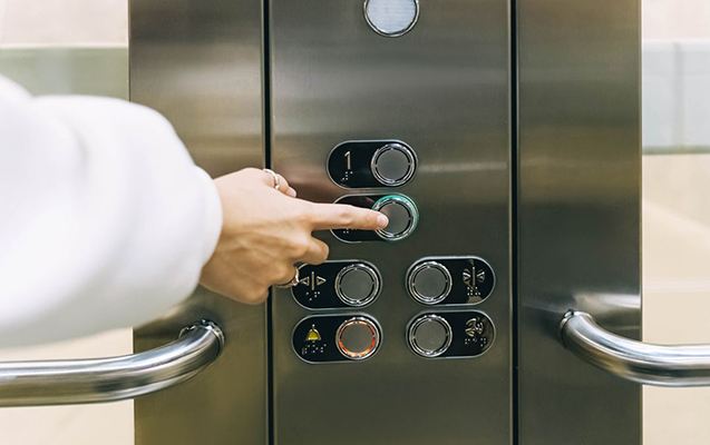 Doqquzmərtəbəli binalarda quraşdırılacaq liftlərin sayı artırılır 