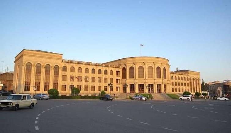 Türk bloger Gümrüdə: Ermənilər gəldi, türkləri qovdular 