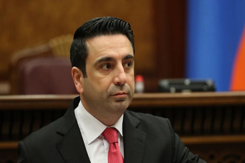 Simonyan Bakıya səfər etmək niyyətini dilə gətirdi 