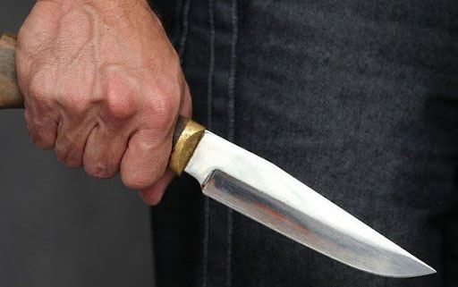 Sumqayıtda yeniyetmə bıçaqlandı 