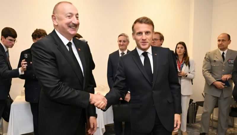 Səhər Paşinyanla, günorta isə Əliyevlə... - Makron 