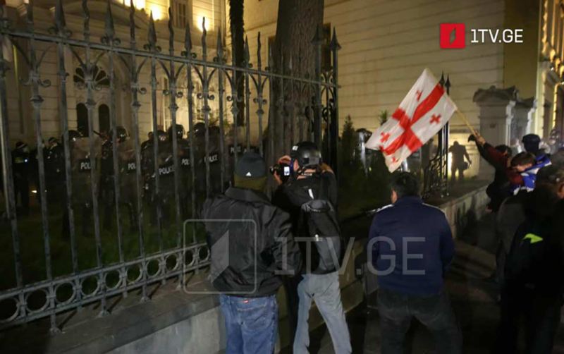 Tbilisidə iğtişaşlarda 14 polis yaralandı 