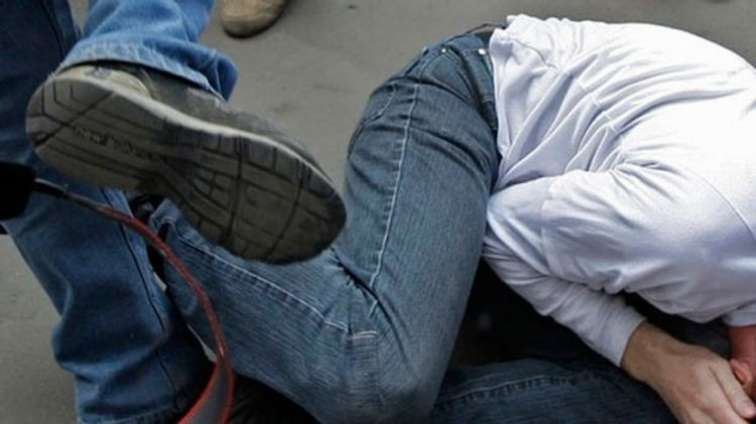 Bakıda miras DAVASI: qardaşını vəhşicəsinə döydü 