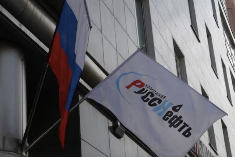 Rusiya Gürcüstanda neft emalına başlayır 