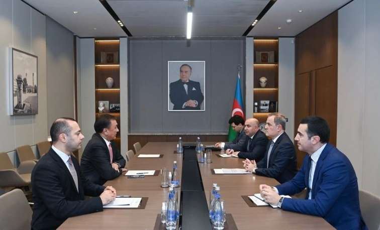 Ceyhun Bayramov Kubanıçbek Ömüralıyevi qəbul etdi - Foto 