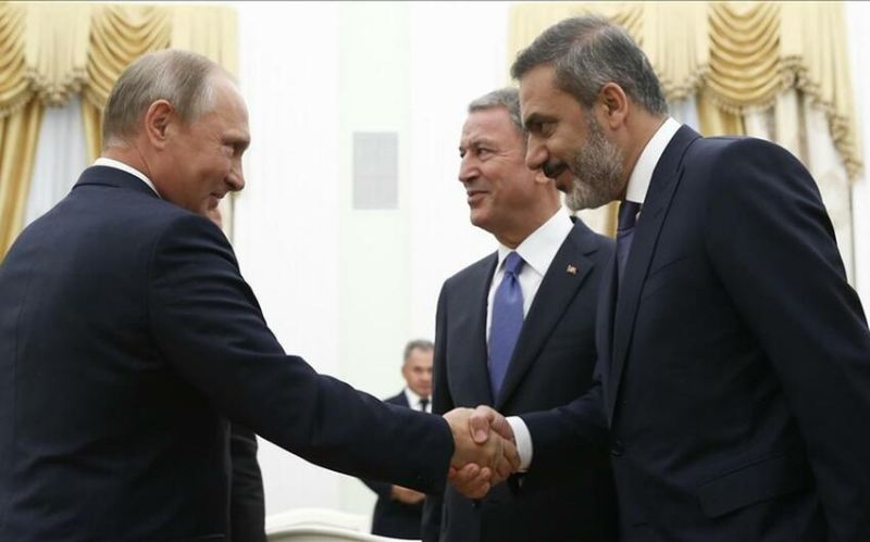 Putin Hakan Fidanla görüşdü 