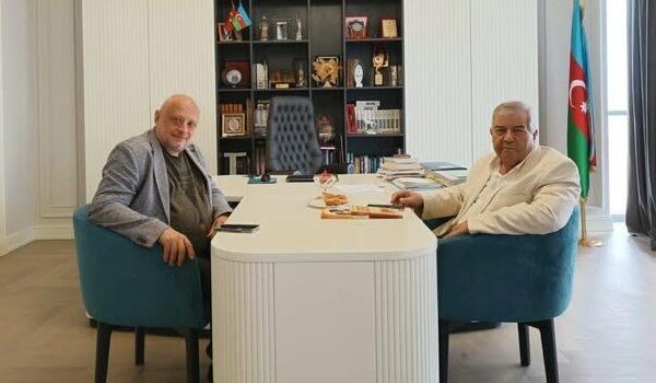 Sabir Rüstəmxanlı Ukrayna yazıçısı ilə görüşdü 