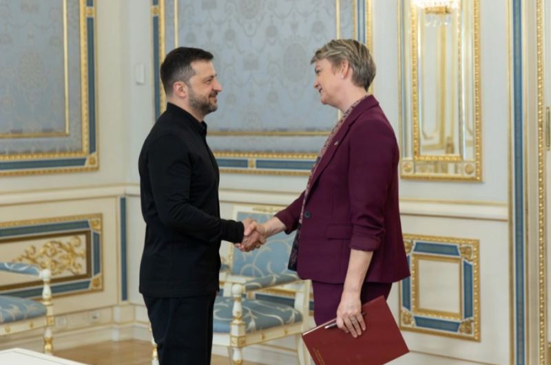 Zelenski Britaniyanın yeni XİN başçısı ilə görüşüb 