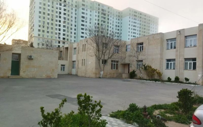 Bağçada bədbəxt hadisə - Azyaşlı yaralandı 