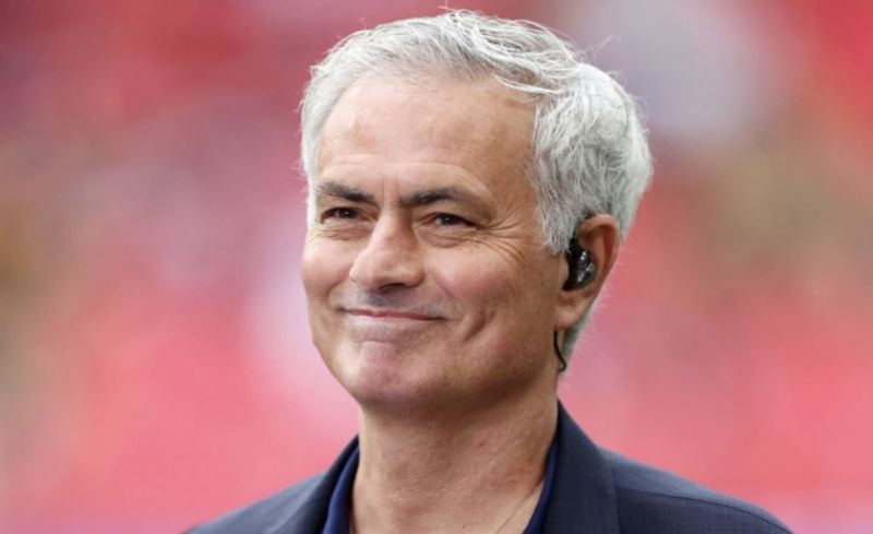 Mourinyo rəsmən \"Benfika\"da 