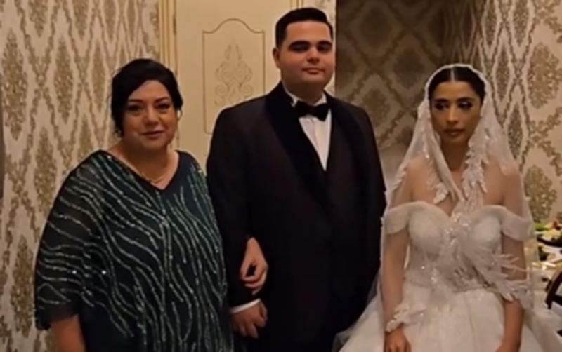 Xalq artistinin oğlunun toyudur 