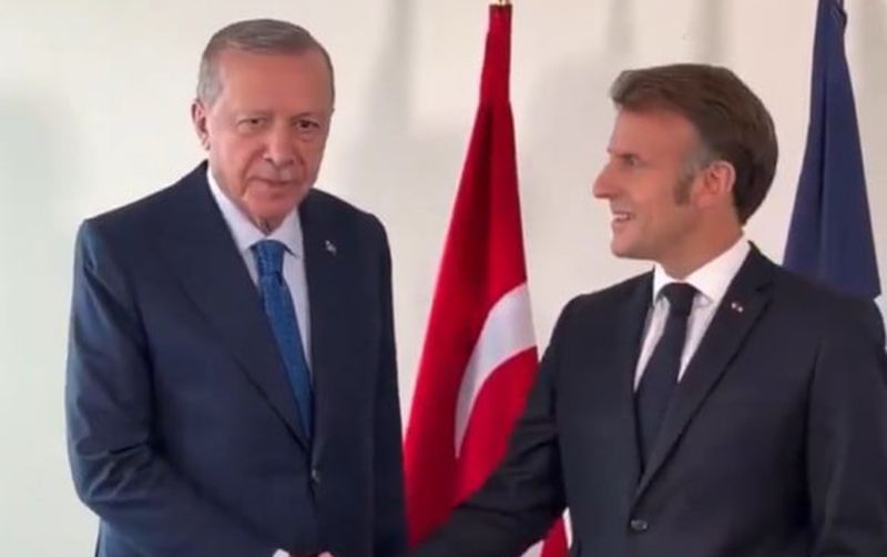 Ərdoğanın Makronla zarafatı gündəm oldu - Video 