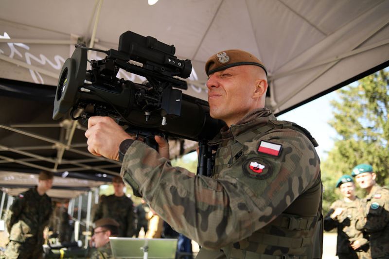 Polşa Ukrayna üzərində Rusiya dronlarını razılıq almadan vurmaq istəyir 