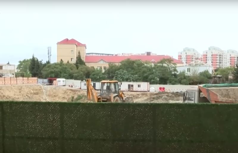 Yasamalda qurudulmuş gölün ərazisində bina inşa olunur? 