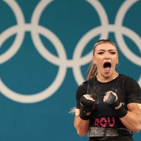 JO 2024: Mihaela Cambei va purta drapelul României la ceremonia de închidere din Paris.