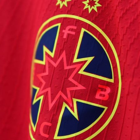 Transferul pregătit de FCSB după înfrângerea cu Sparta Praga: un înlocuitor pentru Darius Olaru!