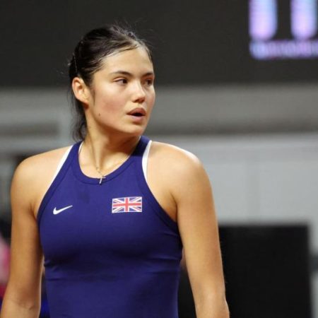 Emma Răducanu a abandonat în sferturile de finală turneul WTA 500 de la Seul.