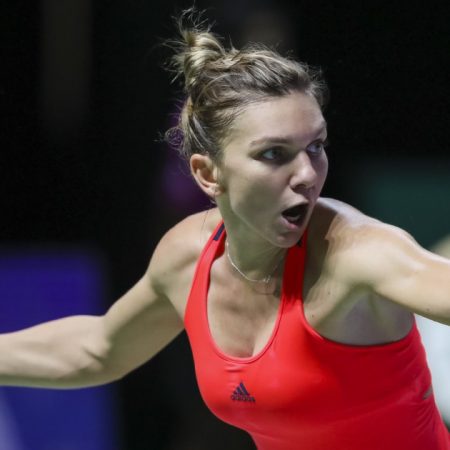 Simona Halep a fost eliminată în primul tur la Hong Kong.