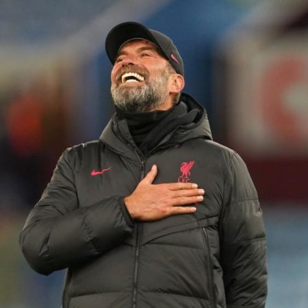 Jurgen Klopp, fostul antrenor al lui Liverpool, va deveni șeful echipelor de fotbal Red Bull.