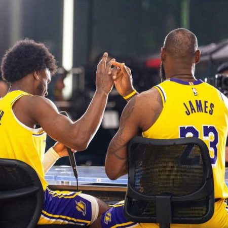 Moment istoric: LeBron și Bronny James, primul duo tată-fiu care joacă în NBA.