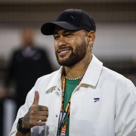 Neymar revine după o absenţă de un an