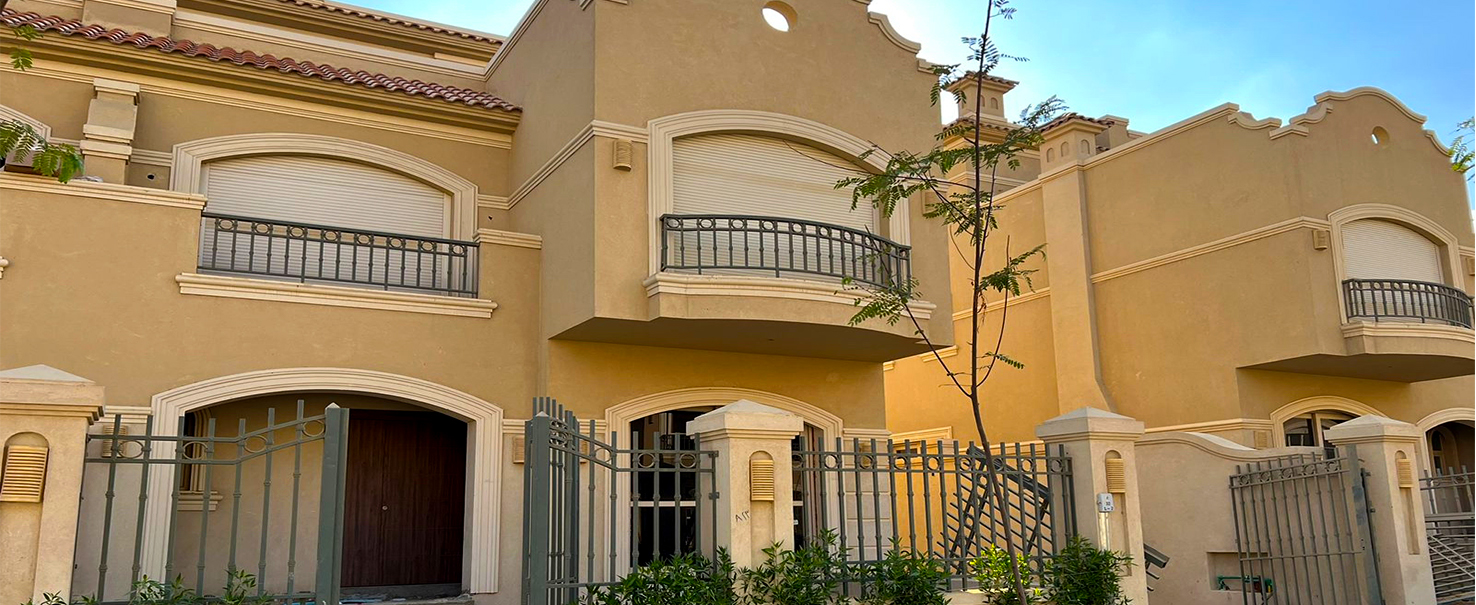 El Patio Oro | Villa