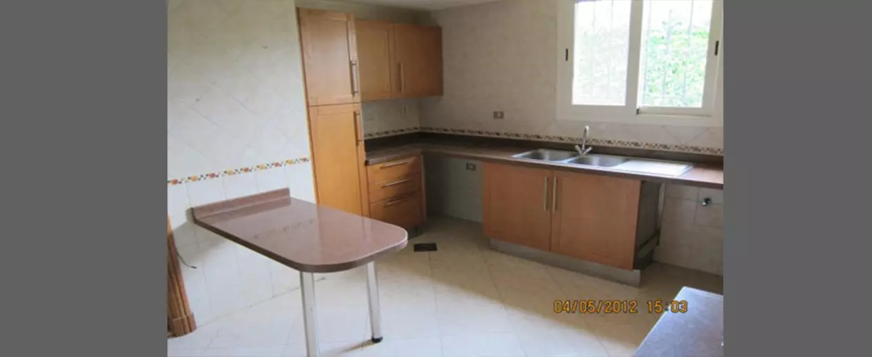 EL Guzeira | Villa