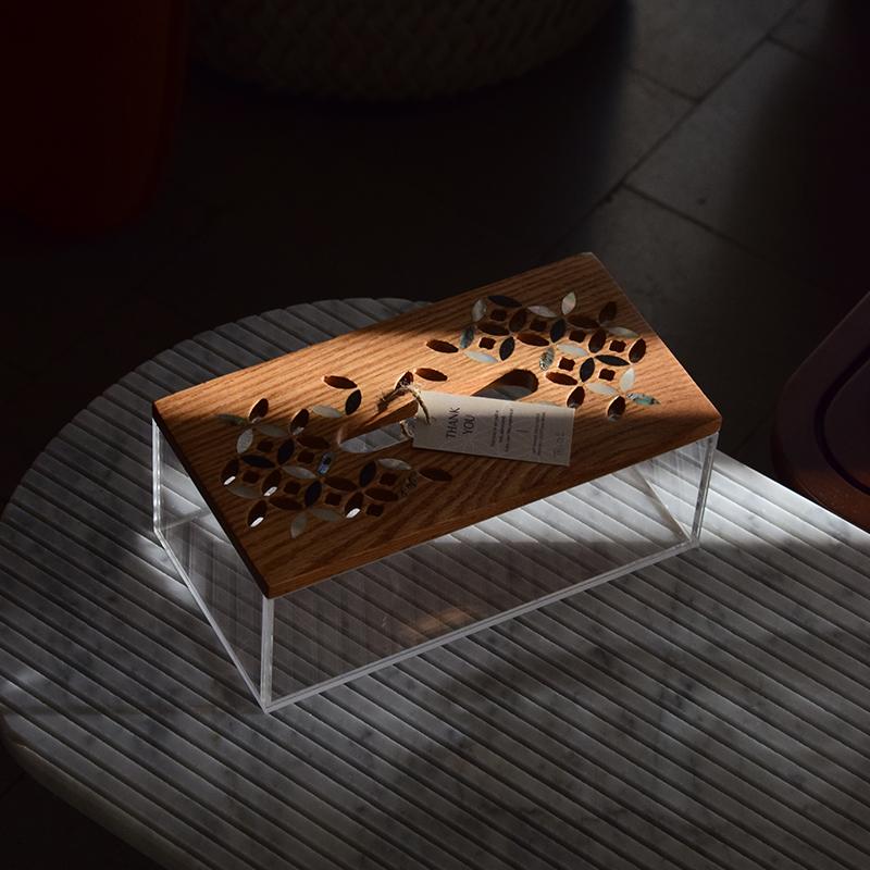 Quadra tissue box 2