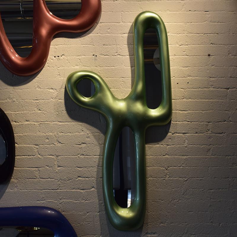 Dancing Mirrors