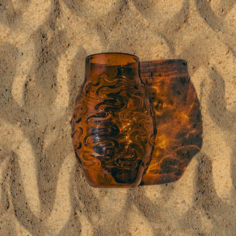 Vase V38