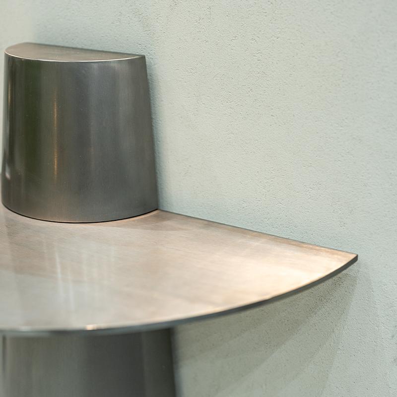 Tarboush Console