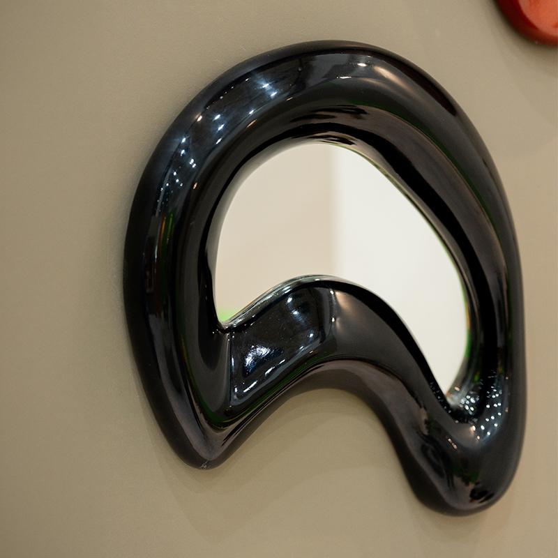 Dancing Mirrors Black
