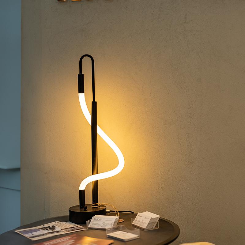 Snake Table Lamp