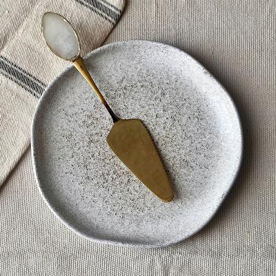 White/ gold 2 in 1 cake knife/ shovel