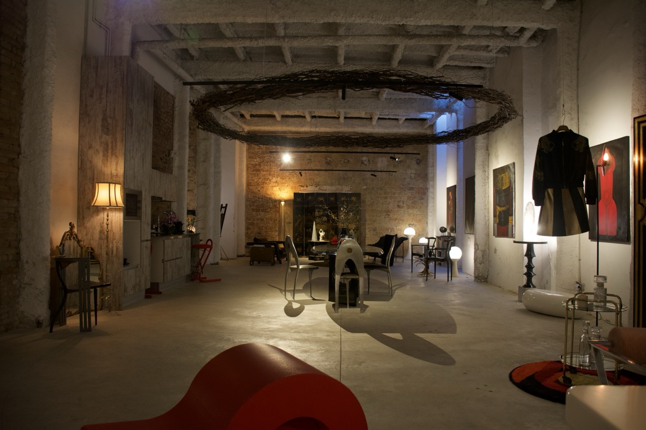 EAST WEST SPACE - imagen 5