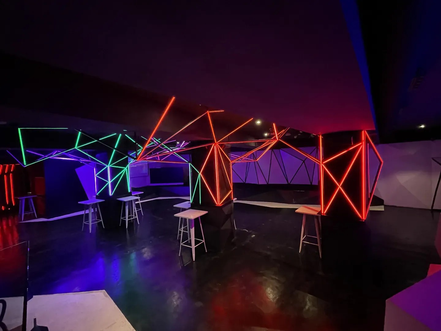 SHOWROOM FASHION BAR - imagen 5
