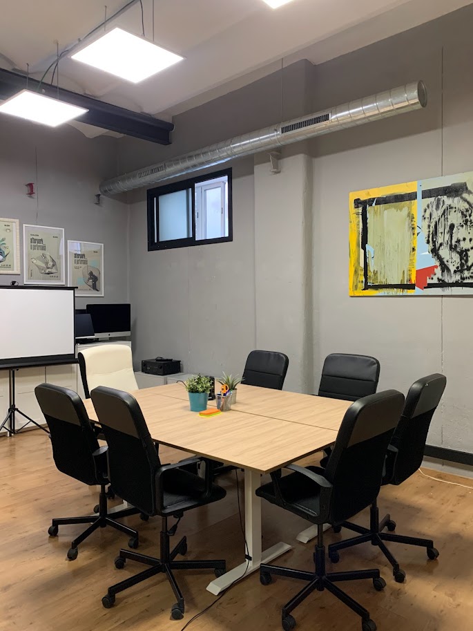 LA VACA COWORKING - SALA DE REUNIONES - imagen 2