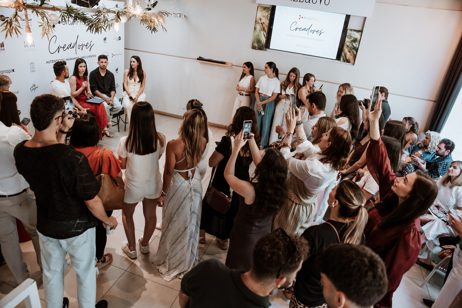 POR SI LLUEVE - imagen 4