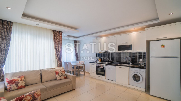 Меблированные апартаменты 2+1 в 300 метрах от пляжа Клеопатры, 75 м2. фото 1