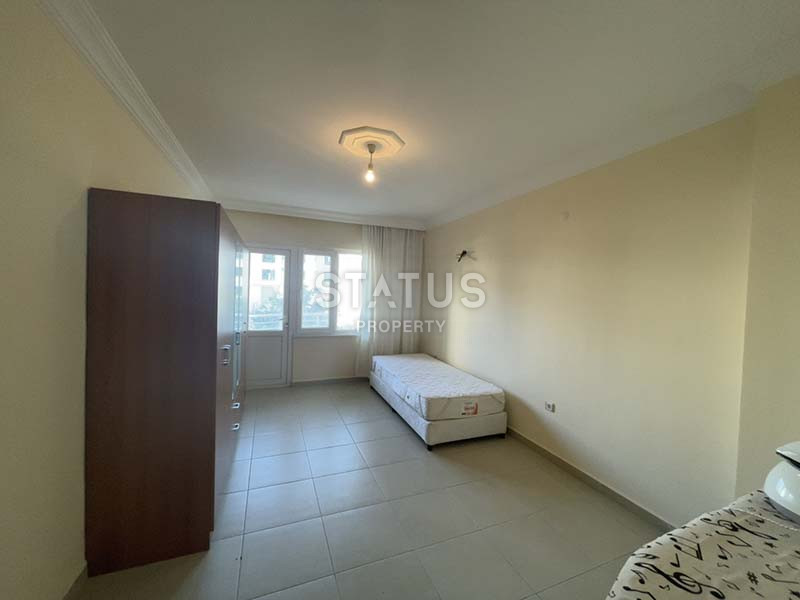 Spacious three-room apartment in Tosmur, 200 meters from the sea, 120m2 фото 2