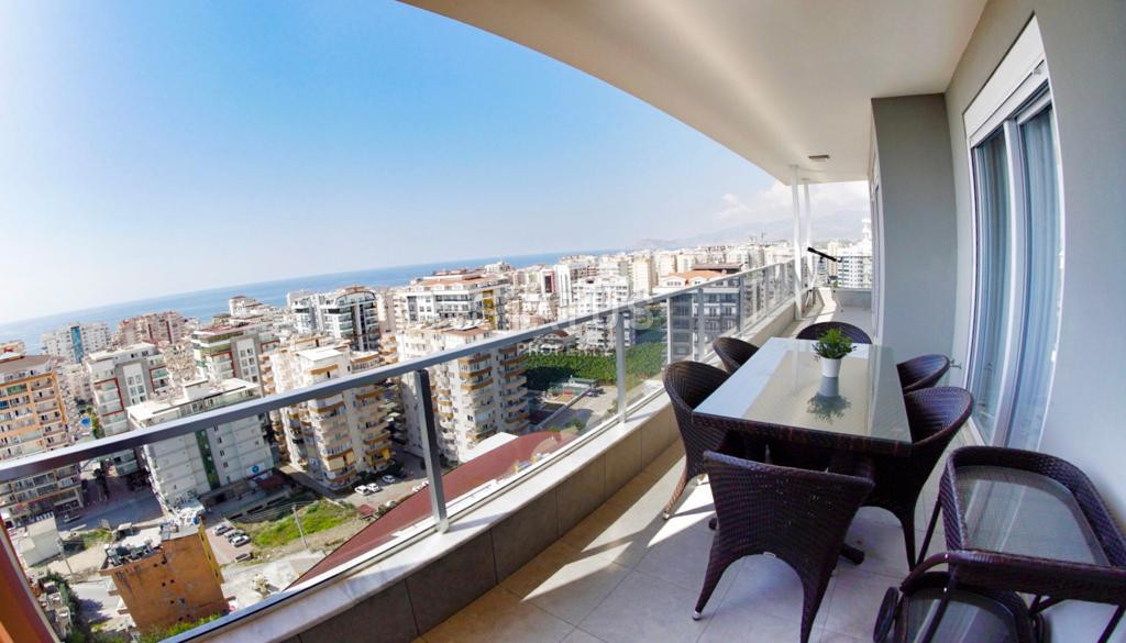 Exclusive 5+1 penthouse with sea view, 320 m2 in Mahmutlar. фото 2