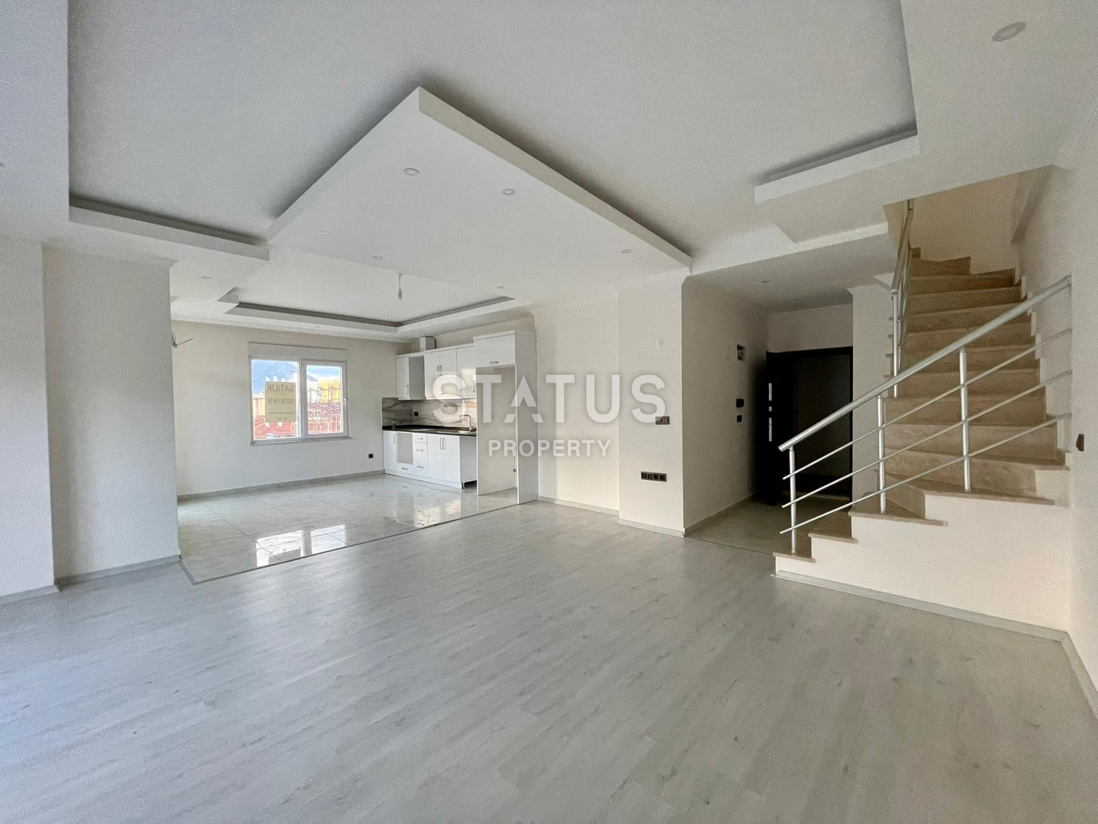 Duplex apartments 2+1 IN THE CENTER OF ALANYA, 600 METERS FROM THE SEA, 160SQ.M. фото 1