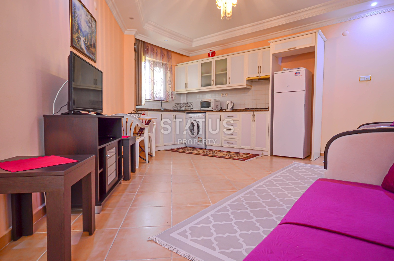 Бюджетная двухкомнатная квартира с мебелью в 250метрах от моря в Махмутларе, 60м.кв фото 2