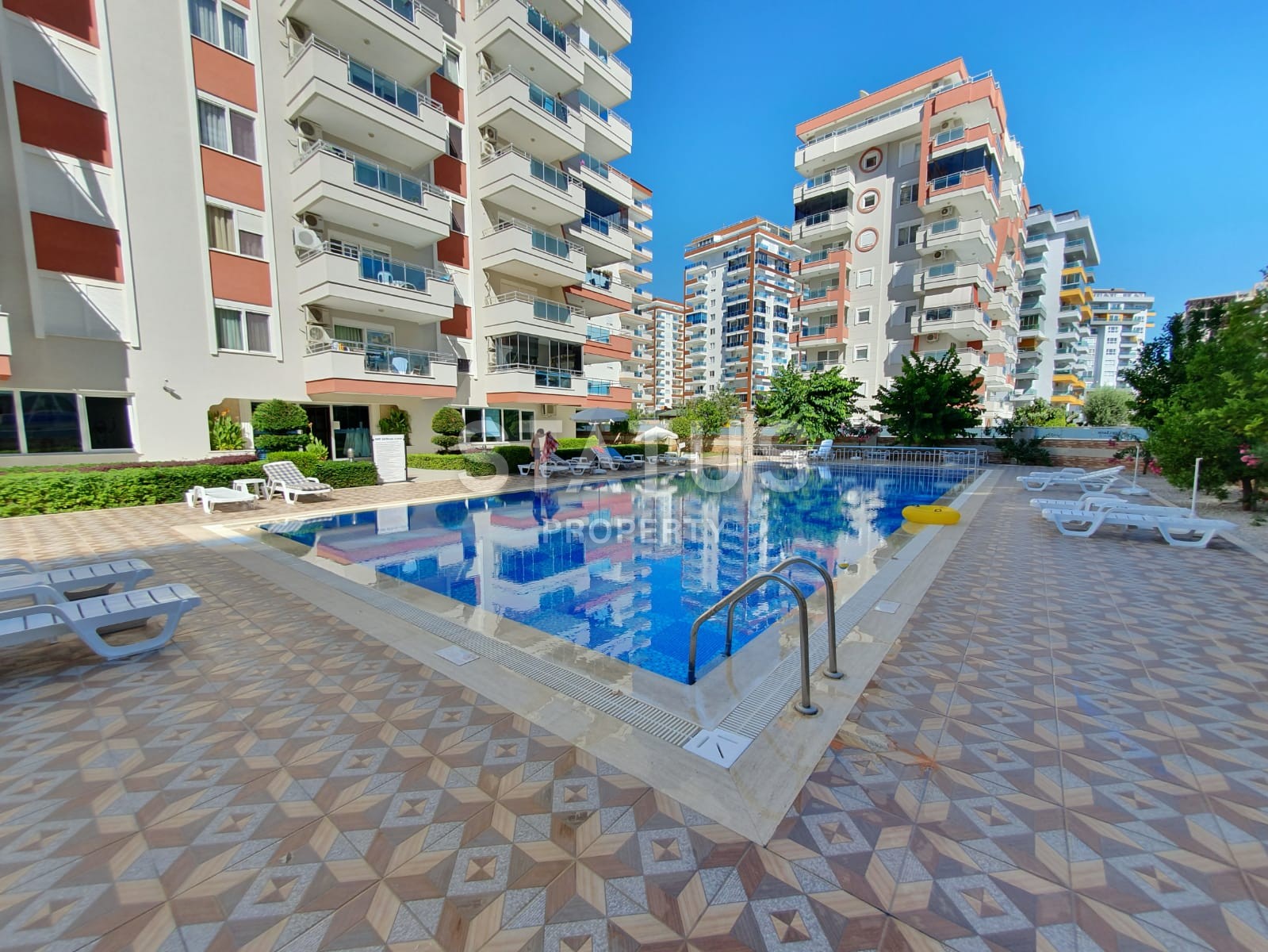 Furnished one-bedroom apartment in a new complex, Mahmutlar, 70 m2 фото 1