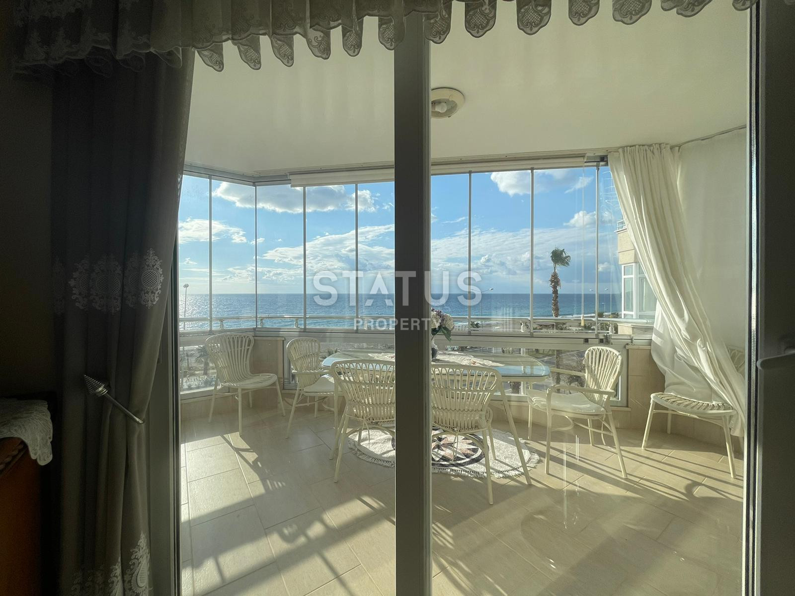Luxury apartment with sea views on the first line in Mahmutlar, 150 sq.m. фото 1