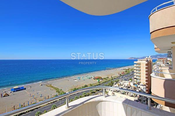 Penthouse 3+1 with furniture and direct sea view, 280 m2 фото 1