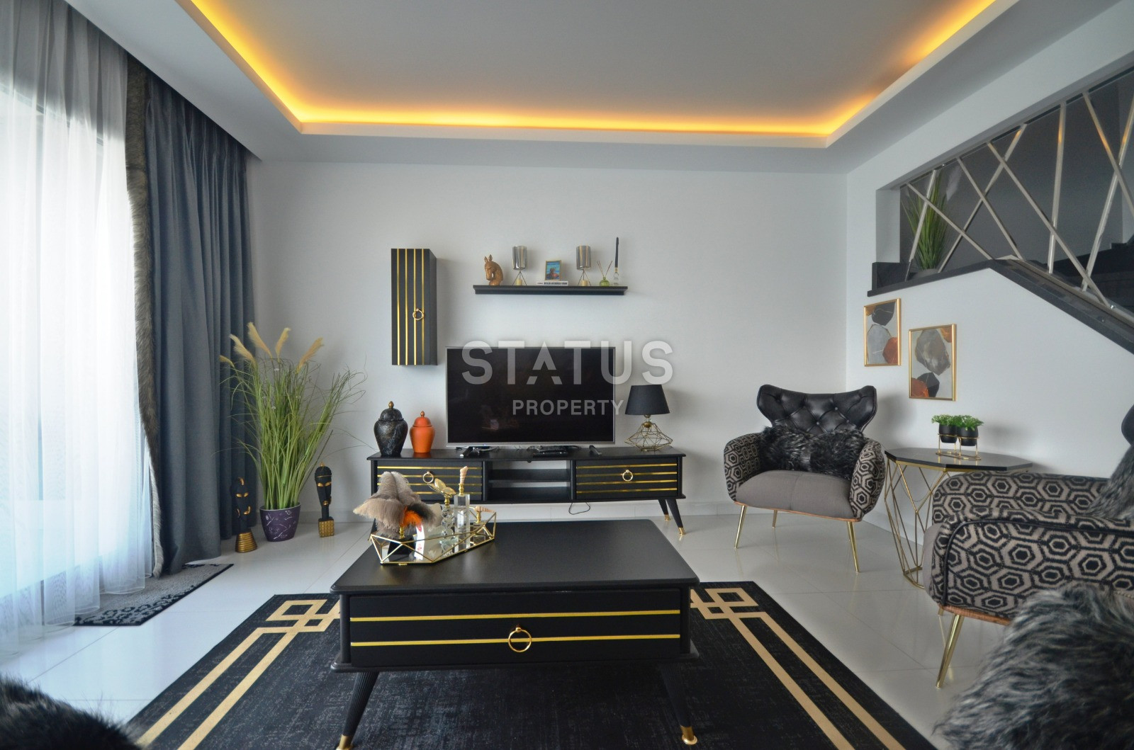 Elite apartments in a luxury complex in Kargicak, 147 sq.m. фото 1