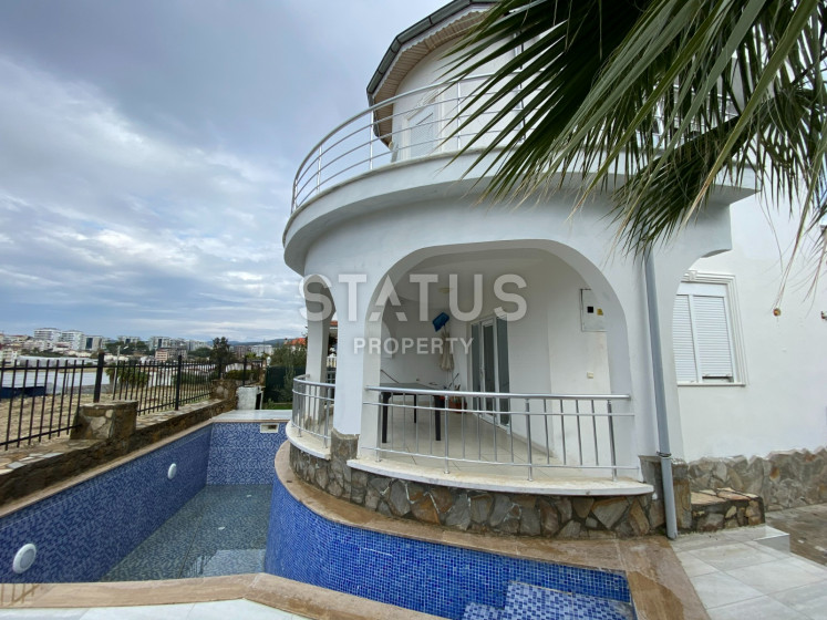 Villa with private pool in Avsallar area, 150 m2 photos 1